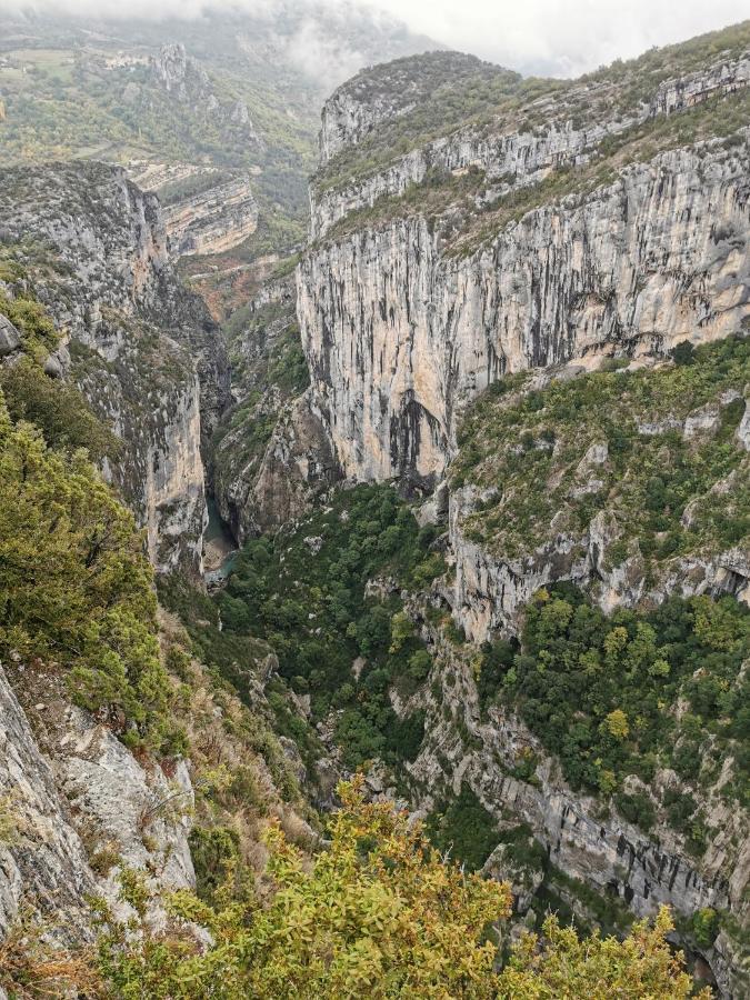 La Peyregoune, Logement En Pleine Nature Et Table D'Hotes Blieux エクステリア 写真